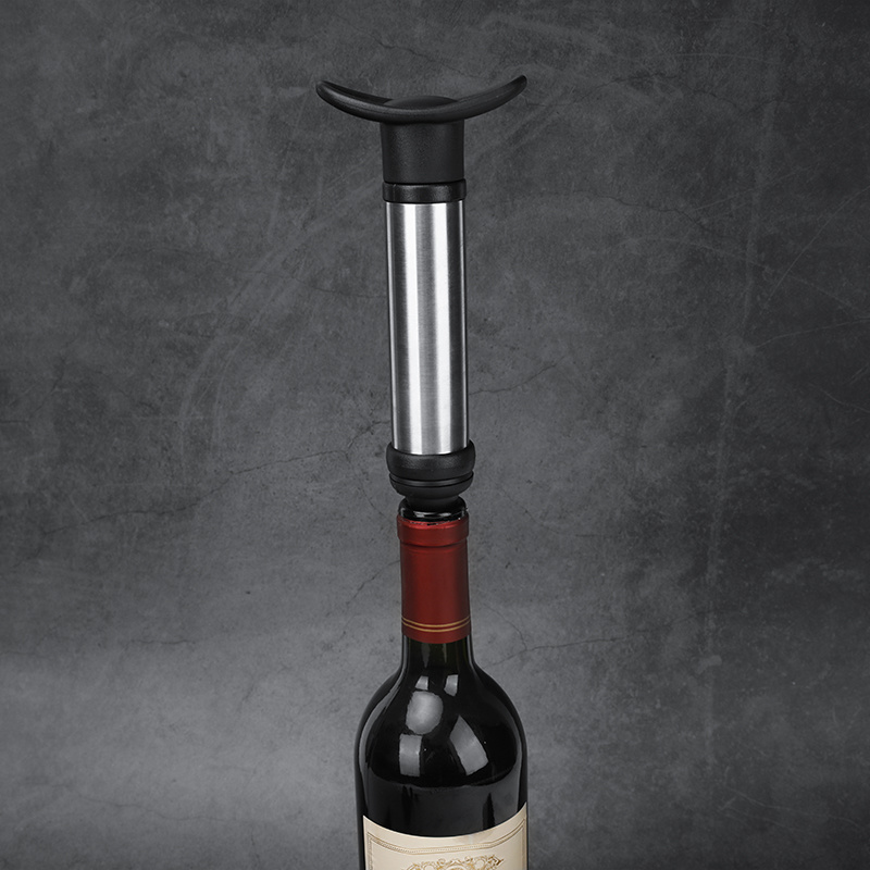 سدادة نبيذ مع مضخة نبيذ مفرغة  - مراجعة Wine Stopper Vacuum وسعره